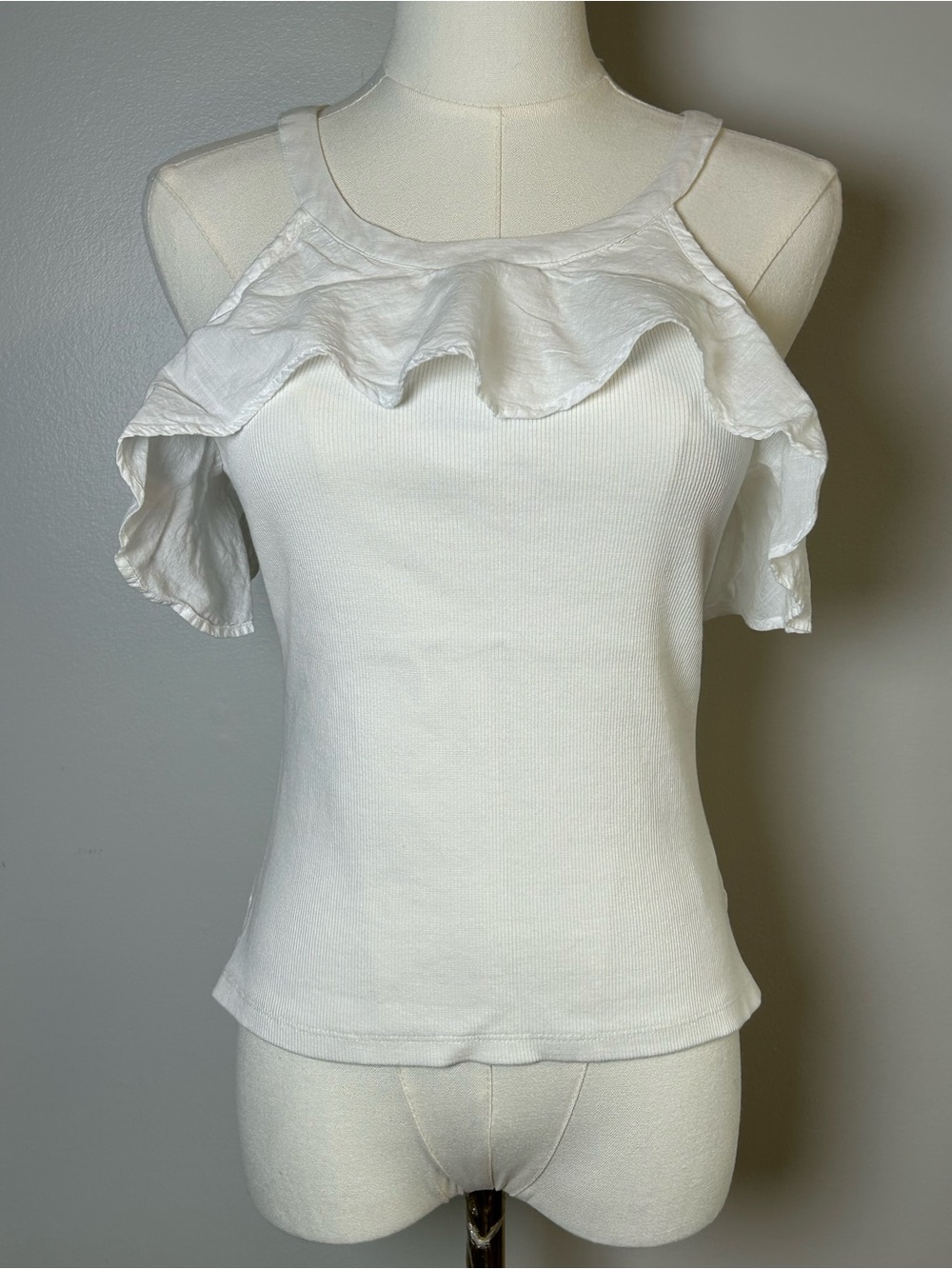 Maeve Anthropologie White Ruffle Cold-Shoulder ribbed Women's Top size small